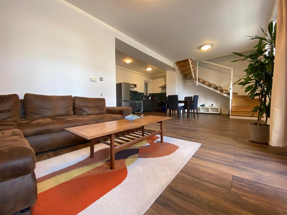 2 Bedroom 107 M2 Loft With Balcony Budapešť Exteriér fotografie