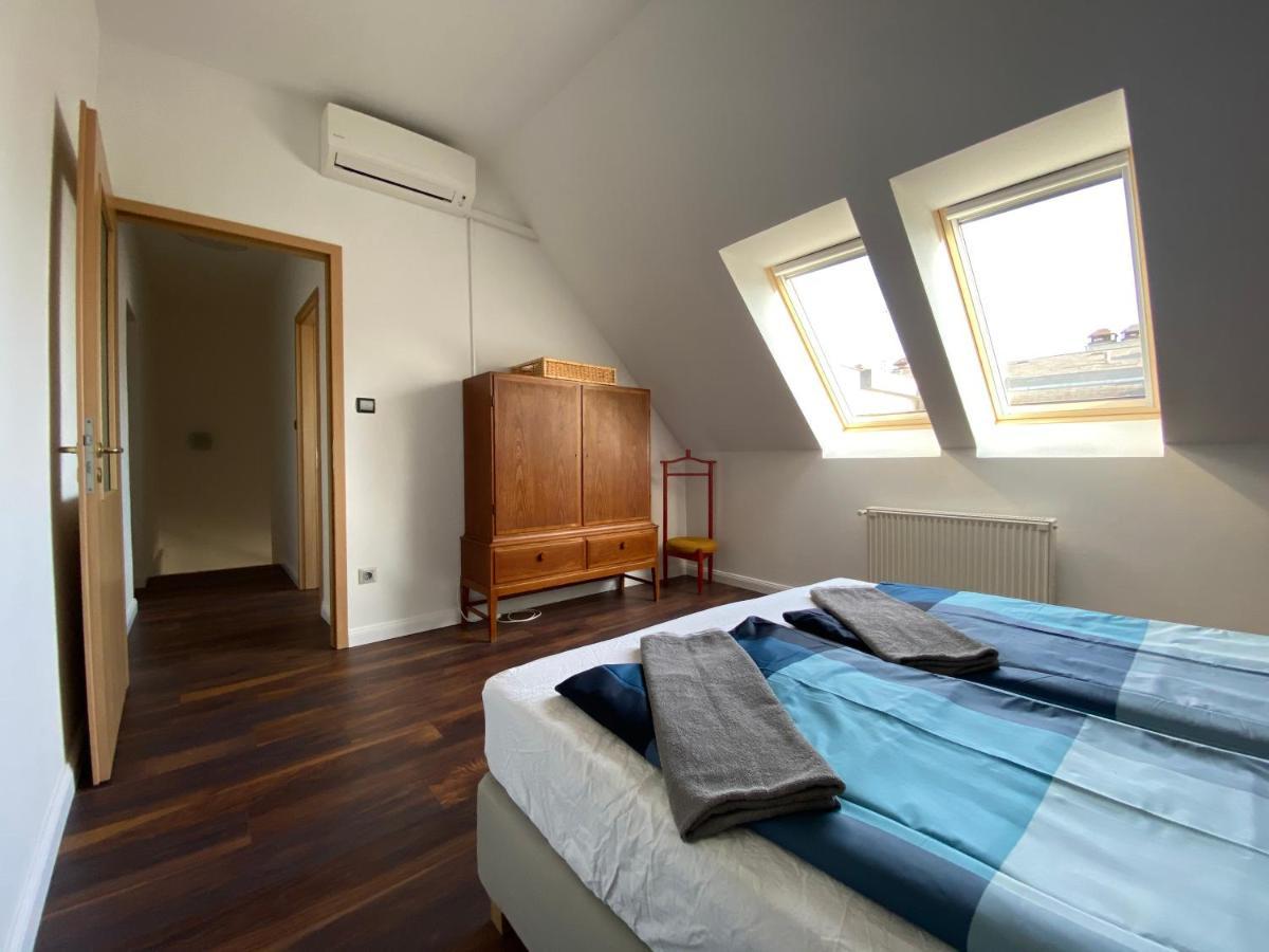 2 Bedroom 107 M2 Loft With Balcony Budapešť Exteriér fotografie